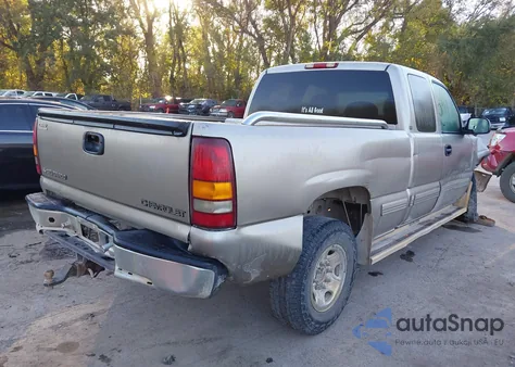 2000 Chevrolet Silverado 2500 Ls z USA, uszkodzony, nr VIN 1GCFC29U6YZ124820